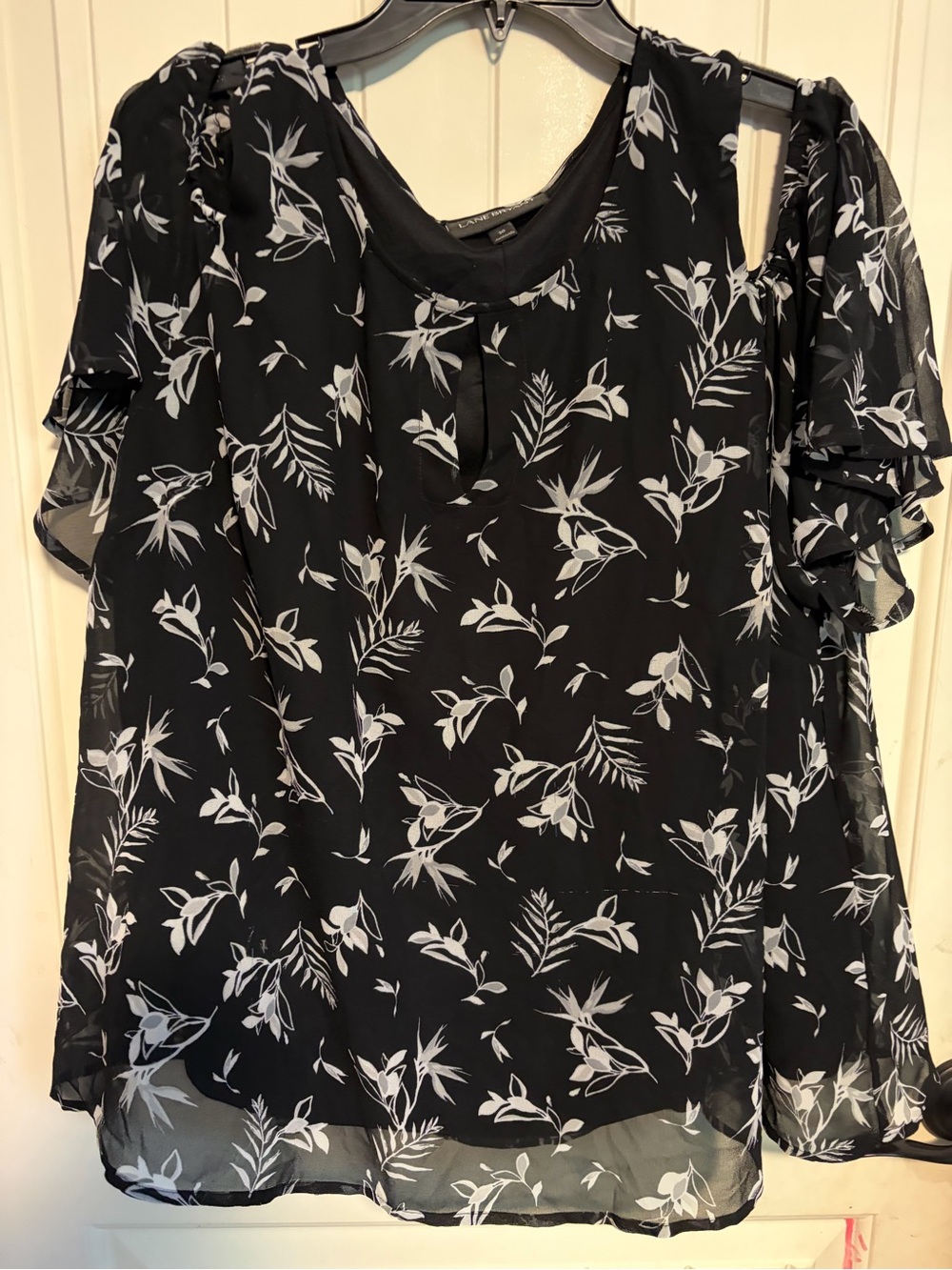 Lane Bryant Black and White Floral Cold-Shoulder Blouse - Picture 5 of 6